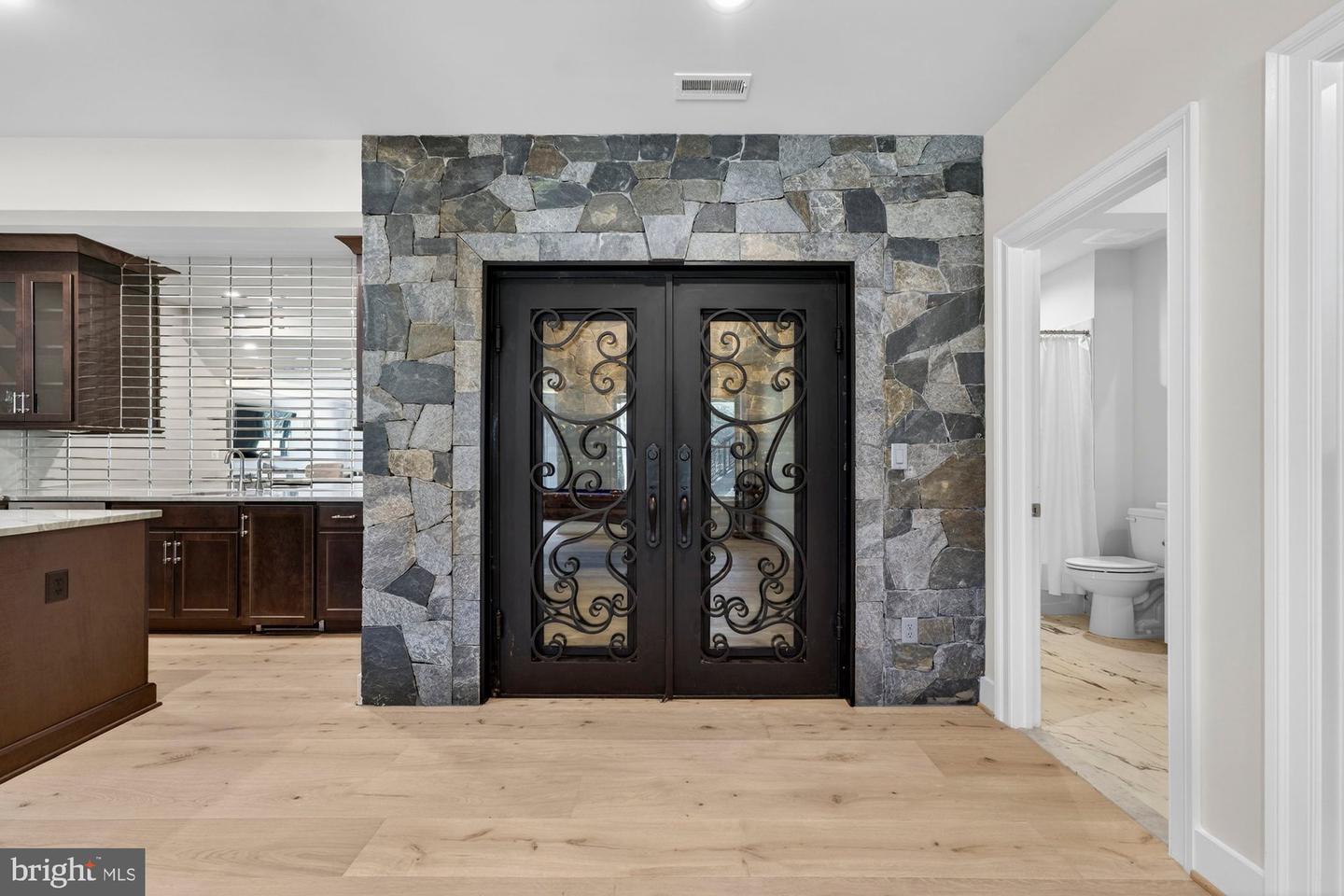 1859 BEULAH RD, VIENNA, Virginia 22182, 6 Bedrooms Bedrooms, ,6 BathroomsBathrooms,Residential,For sale,1859 BEULAH RD,VAFX2287044 MLS # VAFX2287044 1859 BEULAH RD, VIENNA, Virginia 22182, 6 Bedrooms Bedrooms, ,6 BathroomsBathrooms,Residential,For sale,1859 BEULAH RD,VAFX2287044 MLS # VAFX2287044