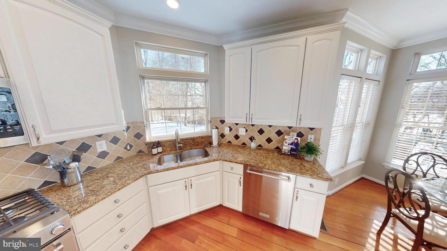 47421 RIVER CREST ST, STERLING, Virginia 20165, 4 Bedrooms Bedrooms, 8 Rooms Rooms,3 BathroomsBathrooms,Residential,For sale,47421 RIVER CREST ST,VALO2114450 MLS # VALO2114450