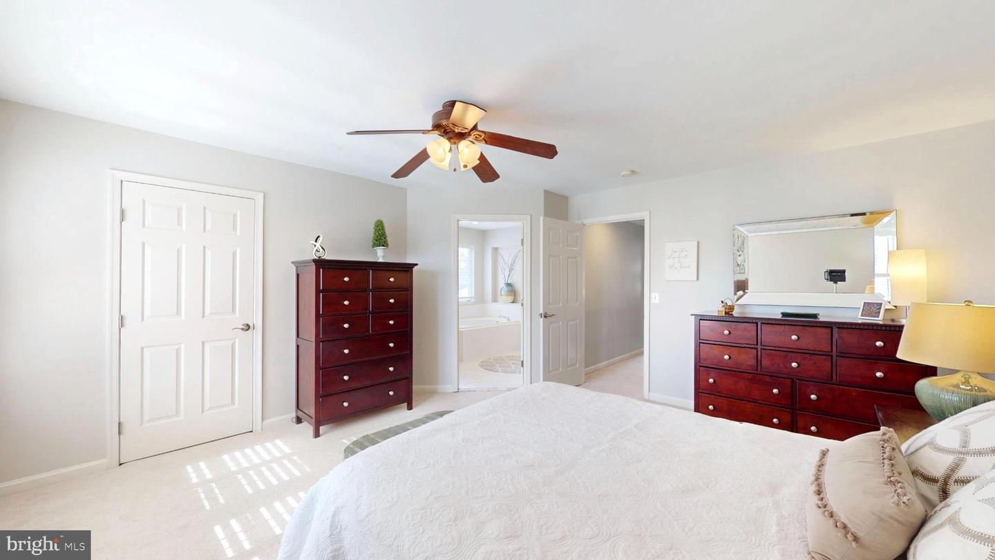 47421 RIVER CREST ST, STERLING, Virginia 20165, 4 Bedrooms Bedrooms, 8 Rooms Rooms,3 BathroomsBathrooms,Residential,For sale,47421 RIVER CREST ST,VALO2114450 MLS # VALO2114450