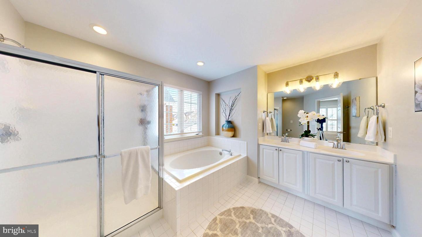 47421 RIVER CREST ST, STERLING, Virginia 20165, 4 Bedrooms Bedrooms, 8 Rooms Rooms,3 BathroomsBathrooms,Residential,For sale,47421 RIVER CREST ST,VALO2114450 MLS # VALO2114450