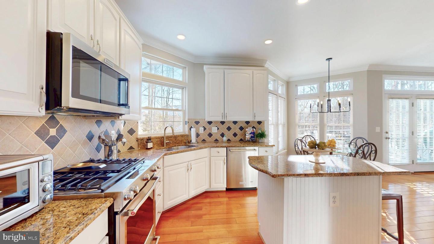 47421 RIVER CREST ST, STERLING, Virginia 20165, 4 Bedrooms Bedrooms, 8 Rooms Rooms,3 BathroomsBathrooms,Residential,For sale,47421 RIVER CREST ST,VALO2114450 MLS # VALO2114450