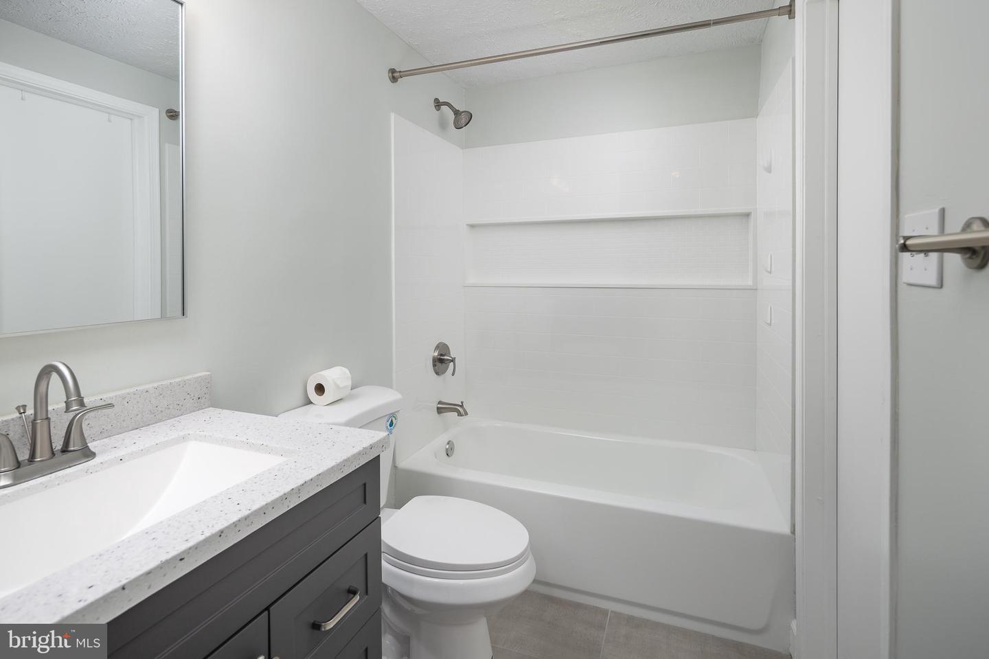 7476 WOUNDED KNEE RD, LORTON, Virginia 22079, 2 Bedrooms Bedrooms, ,2 BathroomsBathrooms,Residential,For sale,7476 WOUNDED KNEE RD,VAFX2287244 MLS # VAFX2287244 7476 WOUNDED KNEE RD, LORTON, Virginia 22079, 2 Bedrooms Bedrooms, ,2 BathroomsBathrooms,Residential,For sale,7476 WOUNDED KNEE RD,VAFX2287244 MLS # VAFX2287244