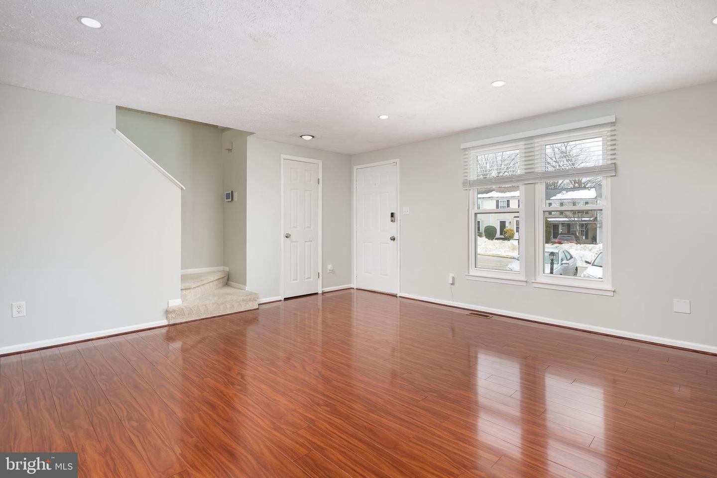 7476 WOUNDED KNEE RD, LORTON, Virginia 22079, 2 Bedrooms Bedrooms, ,2 BathroomsBathrooms,Residential,For sale,7476 WOUNDED KNEE RD,VAFX2287244 MLS # VAFX2287244 7476 WOUNDED KNEE RD, LORTON, Virginia 22079, 2 Bedrooms Bedrooms, ,2 BathroomsBathrooms,Residential,For sale,7476 WOUNDED KNEE RD,VAFX2287244 MLS # VAFX2287244