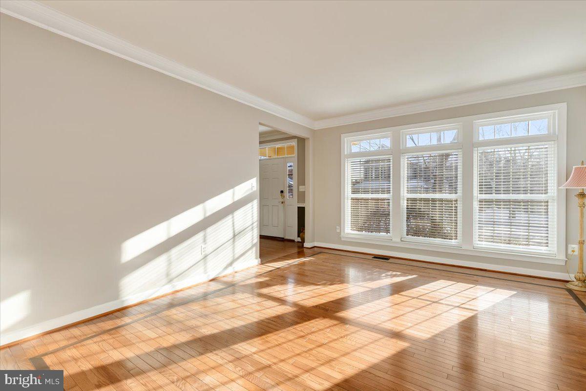 13714 MONET CT, CHANTILLY, Virginia 20151, 4 Bedrooms Bedrooms, ,3 BathroomsBathrooms,Residential,For sale,13714 MONET CT,VAFX2287252 MLS # VAFX2287252 13714 MONET CT, CHANTILLY, Virginia 20151, 4 Bedrooms Bedrooms, ,3 BathroomsBathrooms,Residential,For sale,13714 MONET CT,VAFX2287252 MLS # VAFX2287252