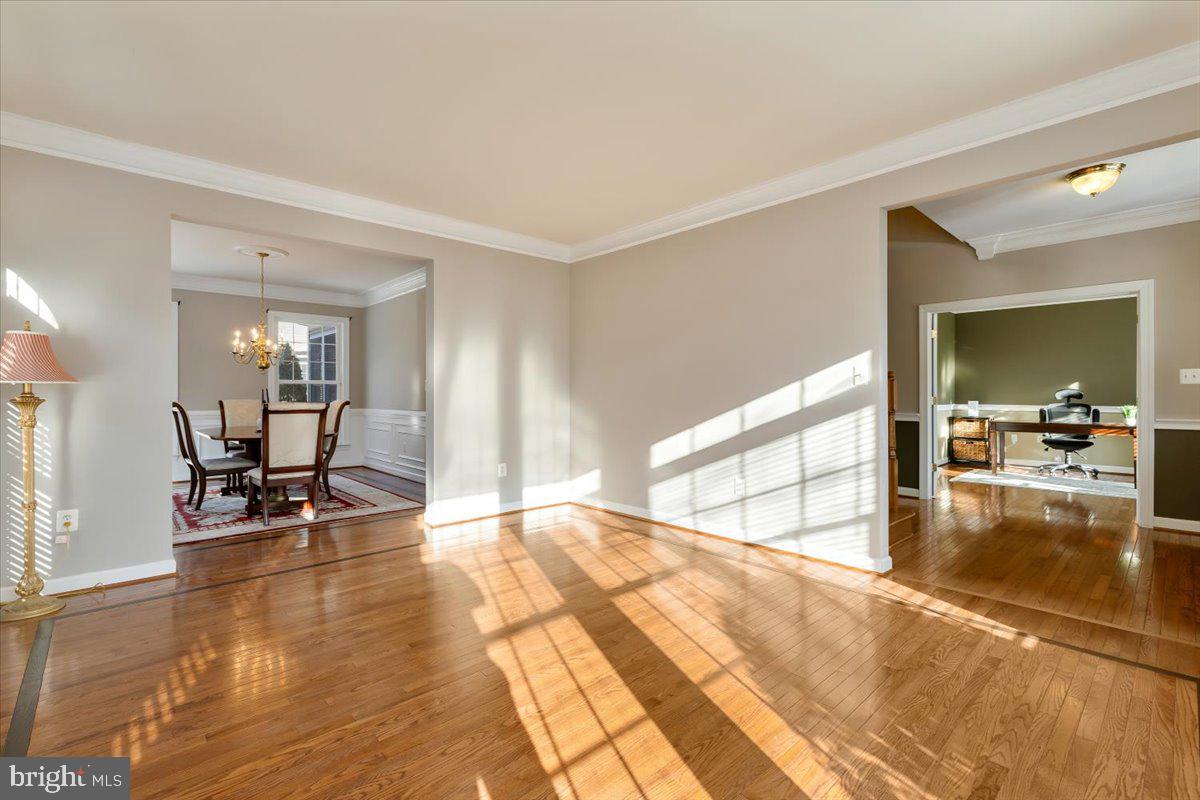 13714 MONET CT, CHANTILLY, Virginia 20151, 4 Bedrooms Bedrooms, ,3 BathroomsBathrooms,Residential,For sale,13714 MONET CT,VAFX2287252 MLS # VAFX2287252 13714 MONET CT, CHANTILLY, Virginia 20151, 4 Bedrooms Bedrooms, ,3 BathroomsBathrooms,Residential,For sale,13714 MONET CT,VAFX2287252 MLS # VAFX2287252