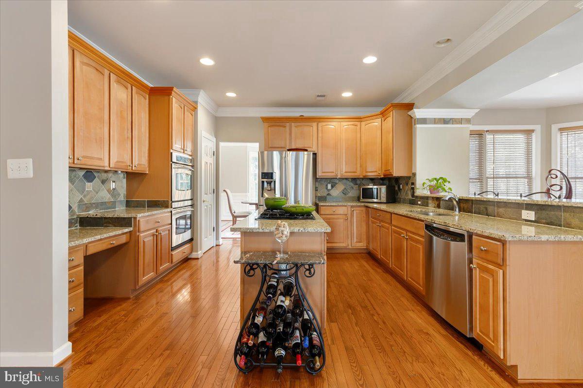 13714 MONET CT, CHANTILLY, Virginia 20151, 4 Bedrooms Bedrooms, ,3 BathroomsBathrooms,Residential,For sale,13714 MONET CT,VAFX2287252 MLS # VAFX2287252 13714 MONET CT, CHANTILLY, Virginia 20151, 4 Bedrooms Bedrooms, ,3 BathroomsBathrooms,Residential,For sale,13714 MONET CT,VAFX2287252 MLS # VAFX2287252