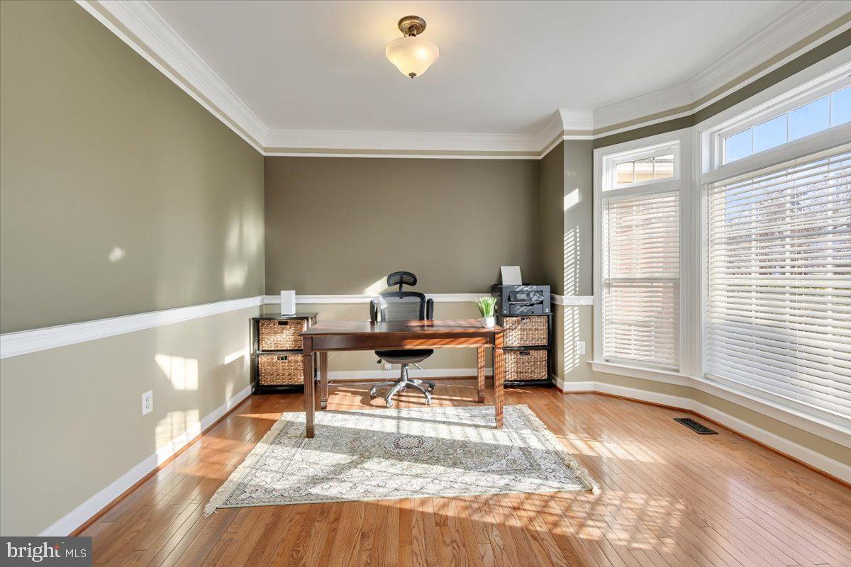 13714 MONET CT, CHANTILLY, Virginia 20151, 4 Bedrooms Bedrooms, ,3 BathroomsBathrooms,Residential,For sale,13714 MONET CT,VAFX2287252 MLS # VAFX2287252 13714 MONET CT, CHANTILLY, Virginia 20151, 4 Bedrooms Bedrooms, ,3 BathroomsBathrooms,Residential,For sale,13714 MONET CT,VAFX2287252 MLS # VAFX2287252