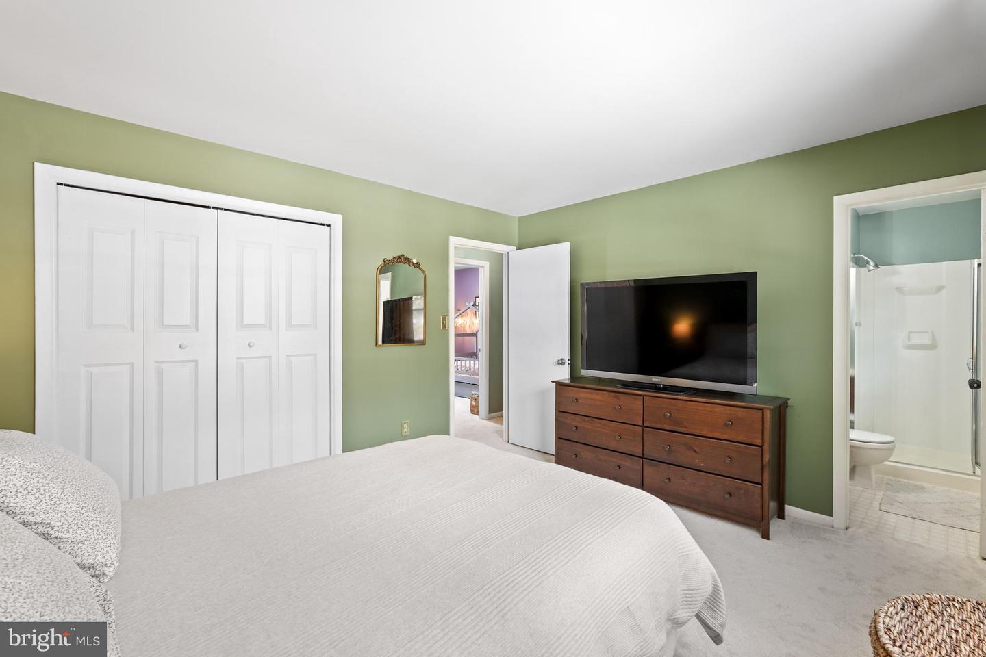 9514 CENTER ST, VIENNA, Virginia 22181, 3 Bedrooms Bedrooms, ,3 BathroomsBathrooms,Residential,For sale,9514 CENTER ST,VAFX2287506 MLS # VAFX2287506 9514 CENTER ST, VIENNA, Virginia 22181, 3 Bedrooms Bedrooms, ,3 BathroomsBathrooms,Residential,For sale,9514 CENTER ST,VAFX2287506 MLS # VAFX2287506