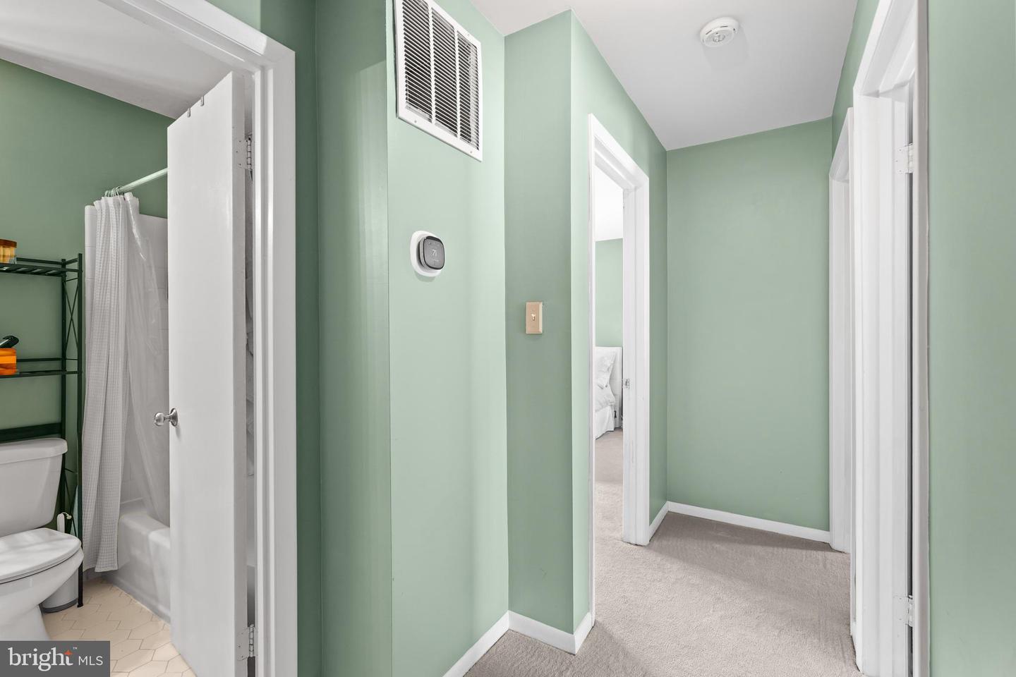 9514 CENTER ST, VIENNA, Virginia 22181, 3 Bedrooms Bedrooms, ,3 BathroomsBathrooms,Residential,For sale,9514 CENTER ST,VAFX2287506 MLS # VAFX2287506 9514 CENTER ST, VIENNA, Virginia 22181, 3 Bedrooms Bedrooms, ,3 BathroomsBathrooms,Residential,For sale,9514 CENTER ST,VAFX2287506 MLS # VAFX2287506