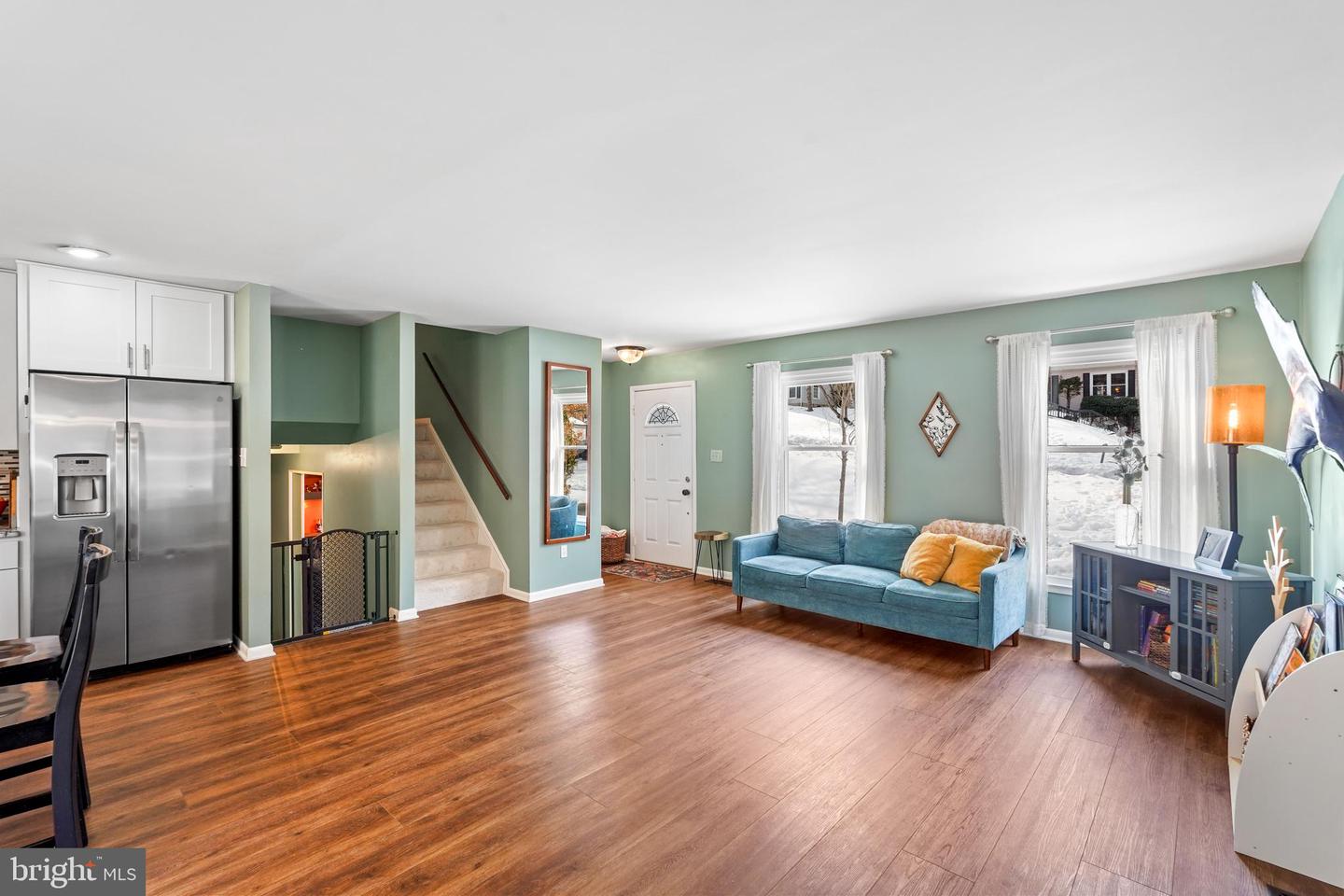 9514 CENTER ST, VIENNA, Virginia 22181, 3 Bedrooms Bedrooms, ,3 BathroomsBathrooms,Residential,For sale,9514 CENTER ST,VAFX2287506 MLS # VAFX2287506 9514 CENTER ST, VIENNA, Virginia 22181, 3 Bedrooms Bedrooms, ,3 BathroomsBathrooms,Residential,For sale,9514 CENTER ST,VAFX2287506 MLS # VAFX2287506