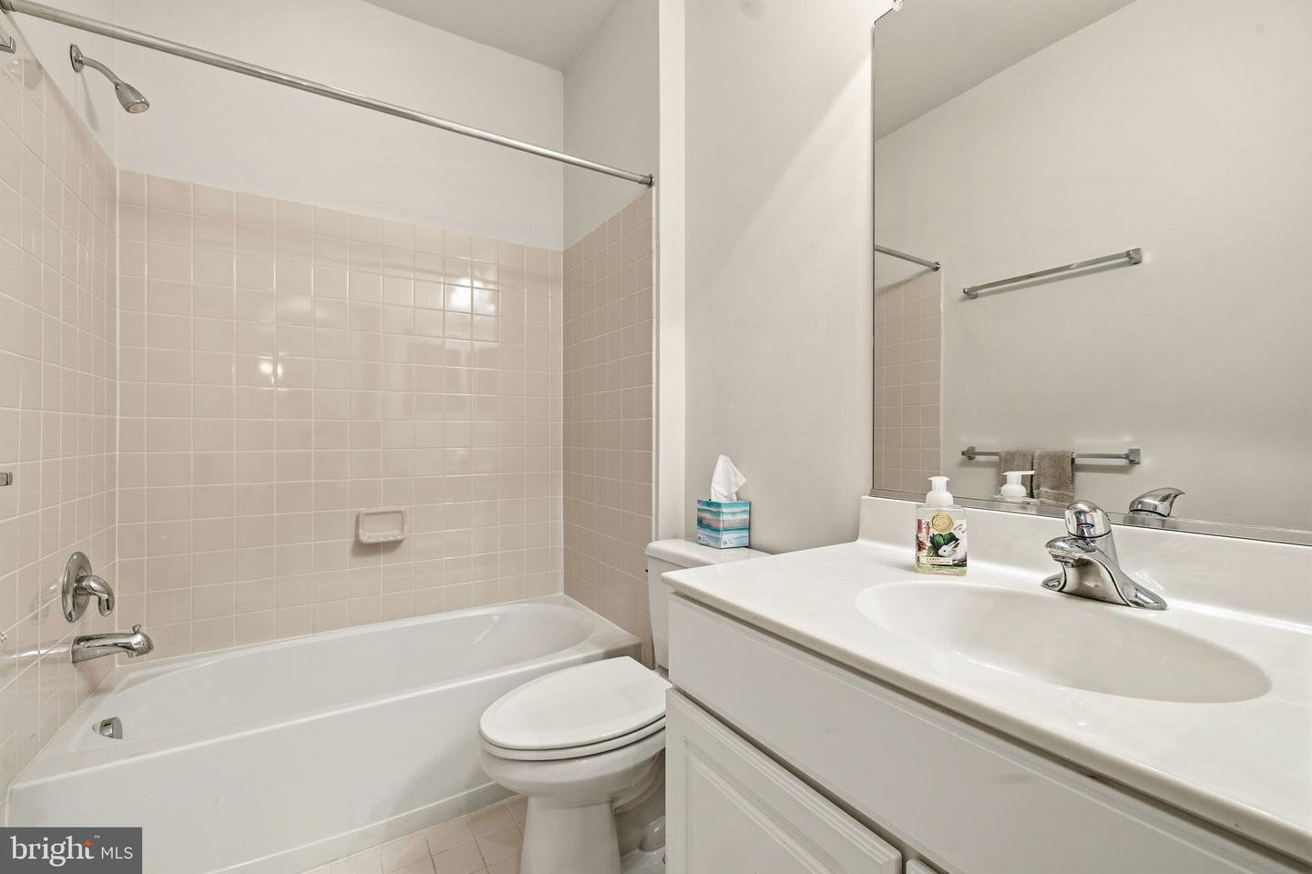 8909 YELLOW DAISY PL, LORTON, Virginia 22079, 3 Bedrooms Bedrooms, ,2 BathroomsBathrooms,Residential,For sale,8909 YELLOW DAISY PL,VAFX2287510 MLS # VAFX2287510