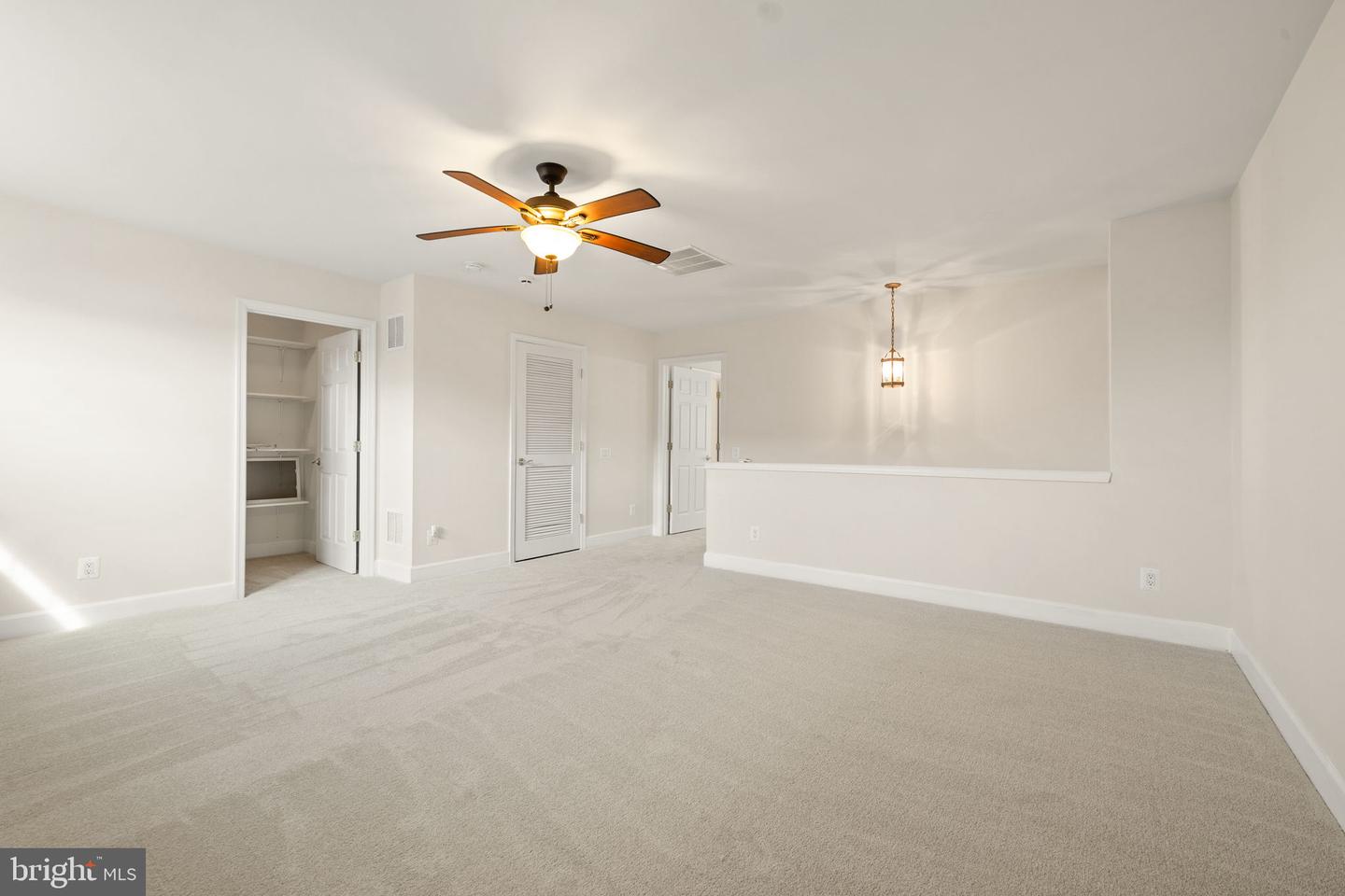 8909 YELLOW DAISY PL, LORTON, Virginia 22079, 3 Bedrooms Bedrooms, ,2 BathroomsBathrooms,Residential,For sale,8909 YELLOW DAISY PL,VAFX2287510 MLS # VAFX2287510