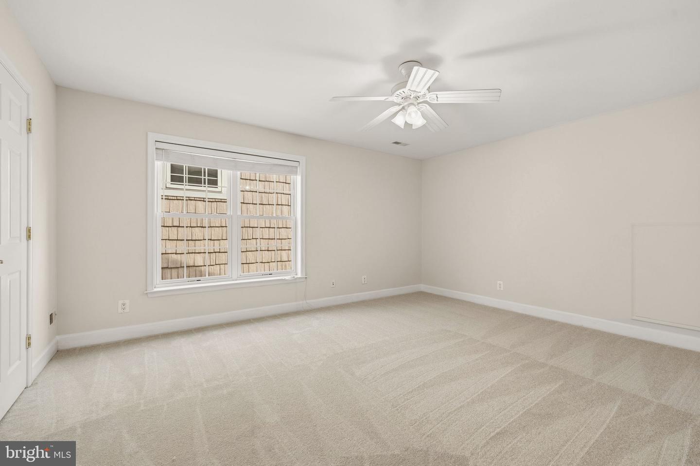 8909 YELLOW DAISY PL, LORTON, Virginia 22079, 3 Bedrooms Bedrooms, ,2 BathroomsBathrooms,Residential,For sale,8909 YELLOW DAISY PL,VAFX2287510 MLS # VAFX2287510