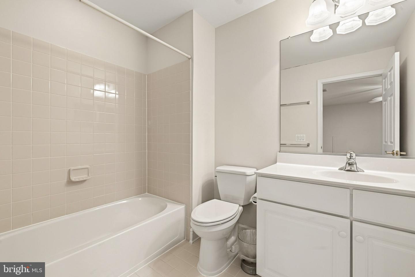 8909 YELLOW DAISY PL, LORTON, Virginia 22079, 3 Bedrooms Bedrooms, ,2 BathroomsBathrooms,Residential,For sale,8909 YELLOW DAISY PL,VAFX2287510 MLS # VAFX2287510