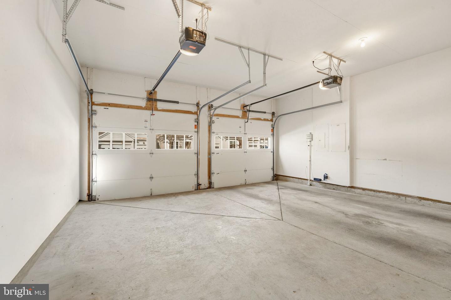 8909 YELLOW DAISY PL, LORTON, Virginia 22079, 3 Bedrooms Bedrooms, ,2 BathroomsBathrooms,Residential,For sale,8909 YELLOW DAISY PL,VAFX2287510 MLS # VAFX2287510