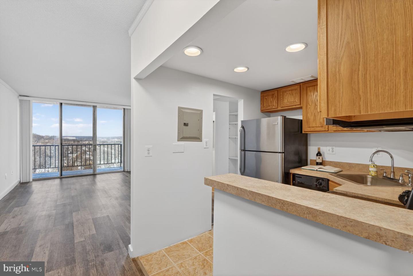 2059 HUNTINGTON AVE #1602, ALEXANDRIA, Virginia 22303, ,1 BathroomBathrooms,Residential,For sale,2059 HUNTINGTON AVE #1602,VAFX2287512 MLS # VAFX2287512