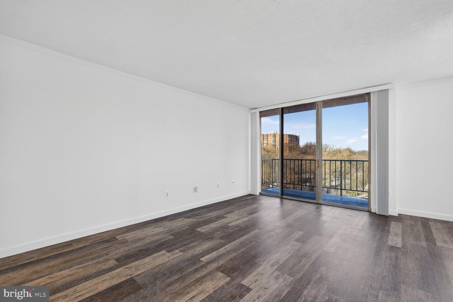 2059 HUNTINGTON AVE #1602, ALEXANDRIA, Virginia 22303, ,1 BathroomBathrooms,Residential,For sale,2059 HUNTINGTON AVE #1602,VAFX2287512 MLS # VAFX2287512