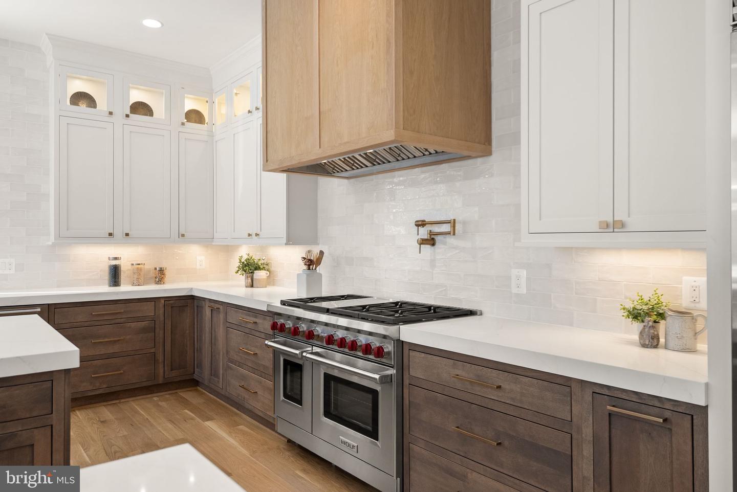 6013 WOODLAND TER, MCLEAN, Virginia 22101, 6 Bedrooms Bedrooms, ,6 BathroomsBathrooms,Residential,For sale,6013 WOODLAND TER,VAFX2287616 MLS # VAFX2287616