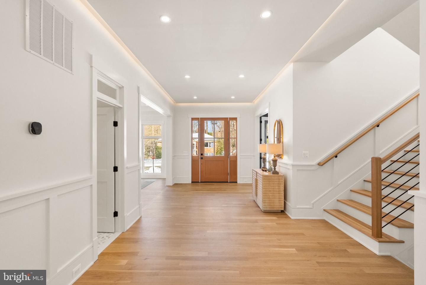 6013 WOODLAND TER, MCLEAN, Virginia 22101, 6 Bedrooms Bedrooms, ,6 BathroomsBathrooms,Residential,For sale,6013 WOODLAND TER,VAFX2287616 MLS # VAFX2287616