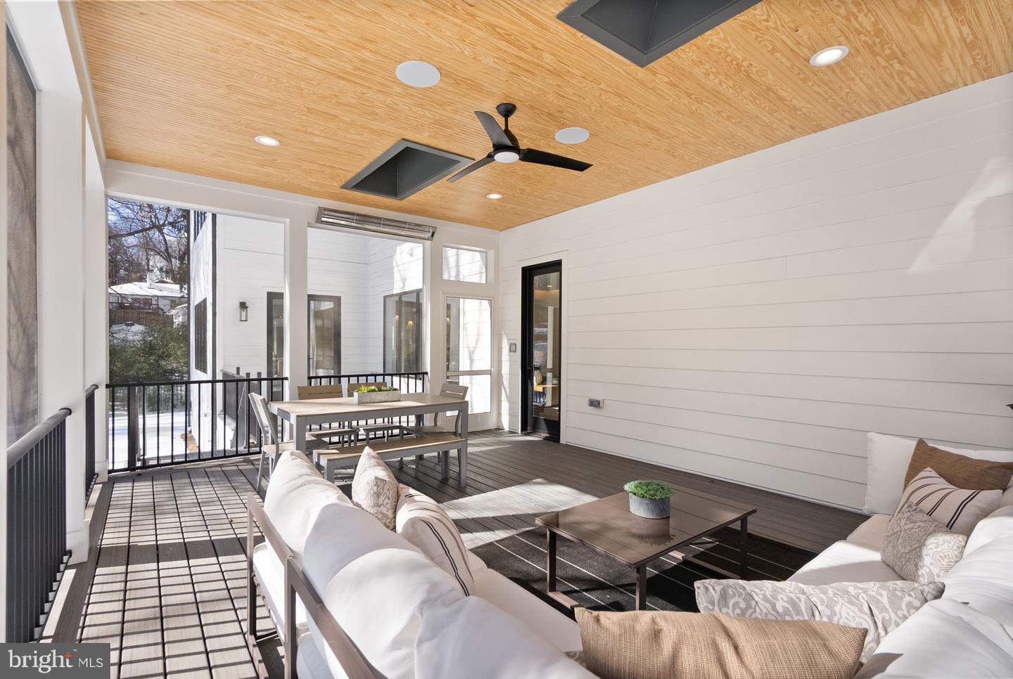 6013 WOODLAND TER, MCLEAN, Virginia 22101, 6 Bedrooms Bedrooms, ,6 BathroomsBathrooms,Residential,For sale,6013 WOODLAND TER,VAFX2287616 MLS # VAFX2287616