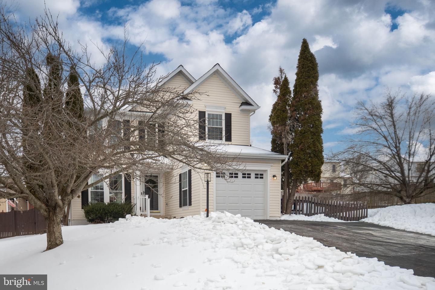 3884 WERTZ DR, WOODBRIDGE, Virginia 22193, 3 Bedrooms Bedrooms, ,3 BathroomsBathrooms,Residential,For sale,3884 WERTZ DR,VAPW2111326 MLS # VAPW2111326 3884 WERTZ DR, WOODBRIDGE, Virginia 22193, 3 Bedrooms Bedrooms, ,3 BathroomsBathrooms,Residential,For sale,3884 WERTZ DR,VAPW2111326 MLS # VAPW2111326