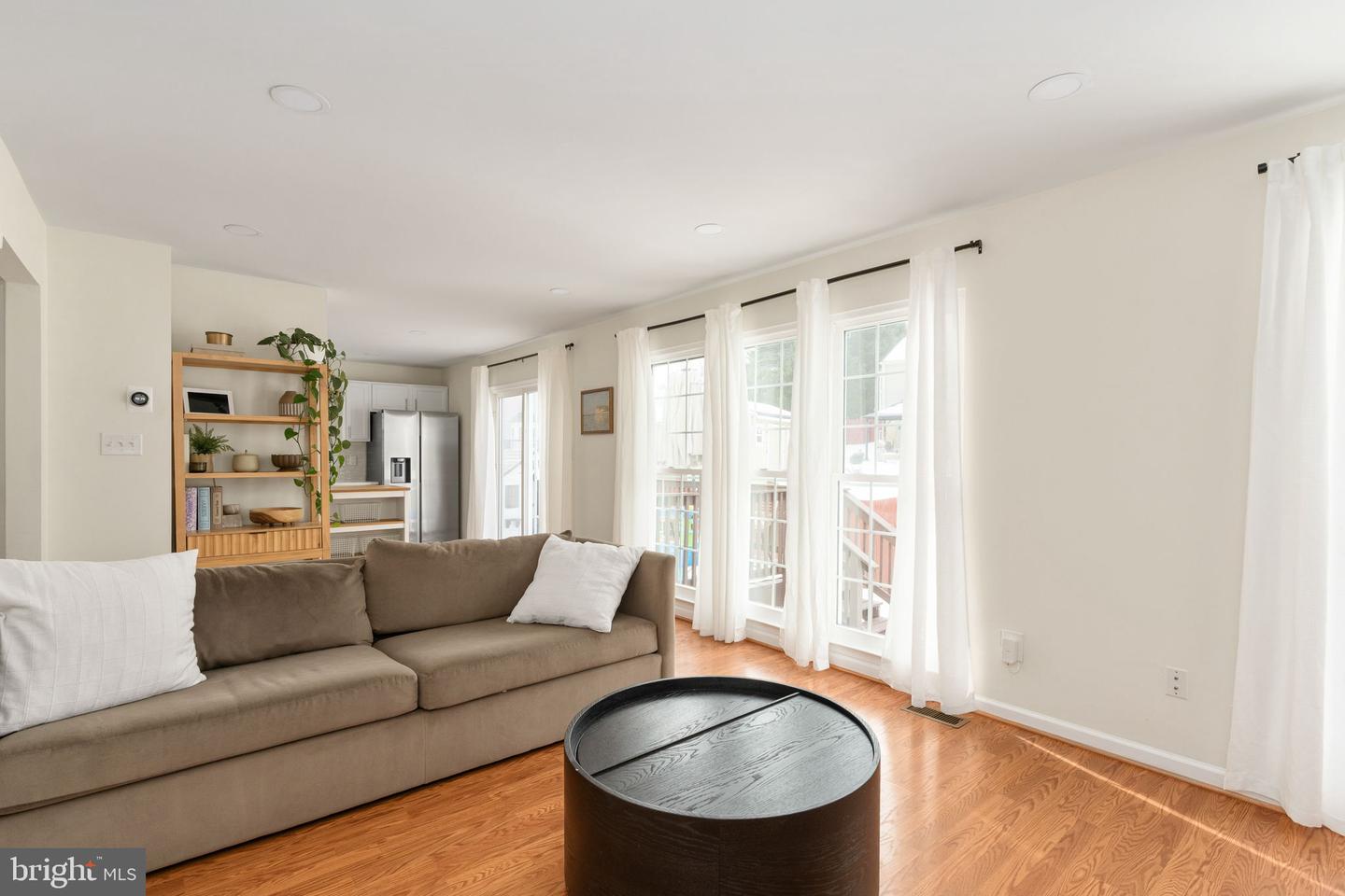 3884 WERTZ DR, WOODBRIDGE, Virginia 22193, 3 Bedrooms Bedrooms, ,3 BathroomsBathrooms,Residential,For sale,3884 WERTZ DR,VAPW2111326 MLS # VAPW2111326 3884 WERTZ DR, WOODBRIDGE, Virginia 22193, 3 Bedrooms Bedrooms, ,3 BathroomsBathrooms,Residential,For sale,3884 WERTZ DR,VAPW2111326 MLS # VAPW2111326