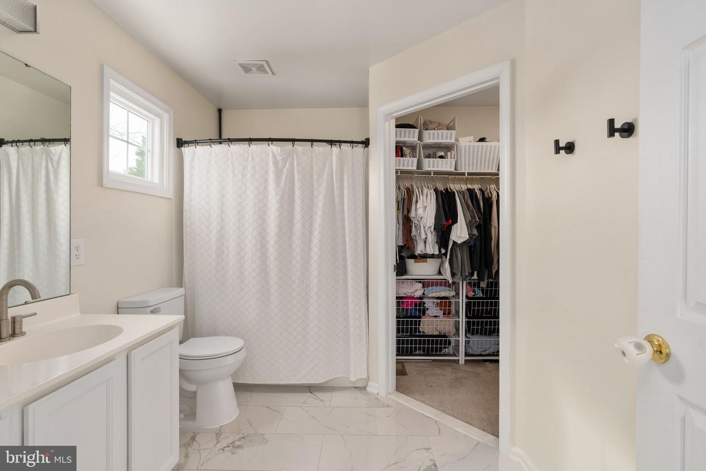 3884 WERTZ DR, WOODBRIDGE, Virginia 22193, 3 Bedrooms Bedrooms, ,3 BathroomsBathrooms,Residential,For sale,3884 WERTZ DR,VAPW2111326 MLS # VAPW2111326 3884 WERTZ DR, WOODBRIDGE, Virginia 22193, 3 Bedrooms Bedrooms, ,3 BathroomsBathrooms,Residential,For sale,3884 WERTZ DR,VAPW2111326 MLS # VAPW2111326