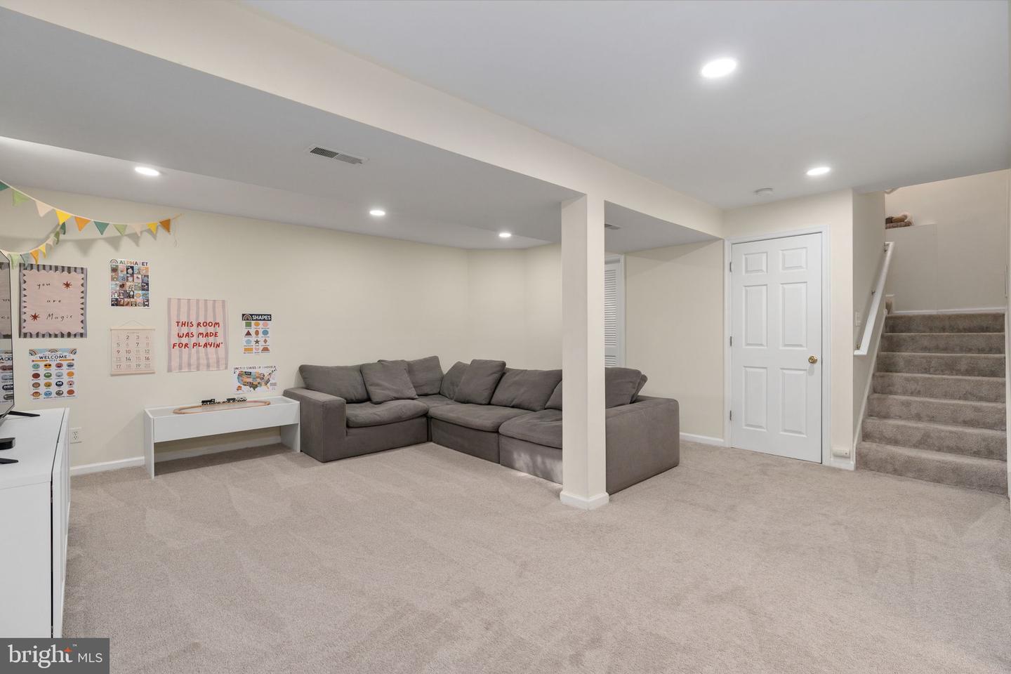 3884 WERTZ DR, WOODBRIDGE, Virginia 22193, 3 Bedrooms Bedrooms, ,3 BathroomsBathrooms,Residential,For sale,3884 WERTZ DR,VAPW2111326 MLS # VAPW2111326 3884 WERTZ DR, WOODBRIDGE, Virginia 22193, 3 Bedrooms Bedrooms, ,3 BathroomsBathrooms,Residential,For sale,3884 WERTZ DR,VAPW2111326 MLS # VAPW2111326