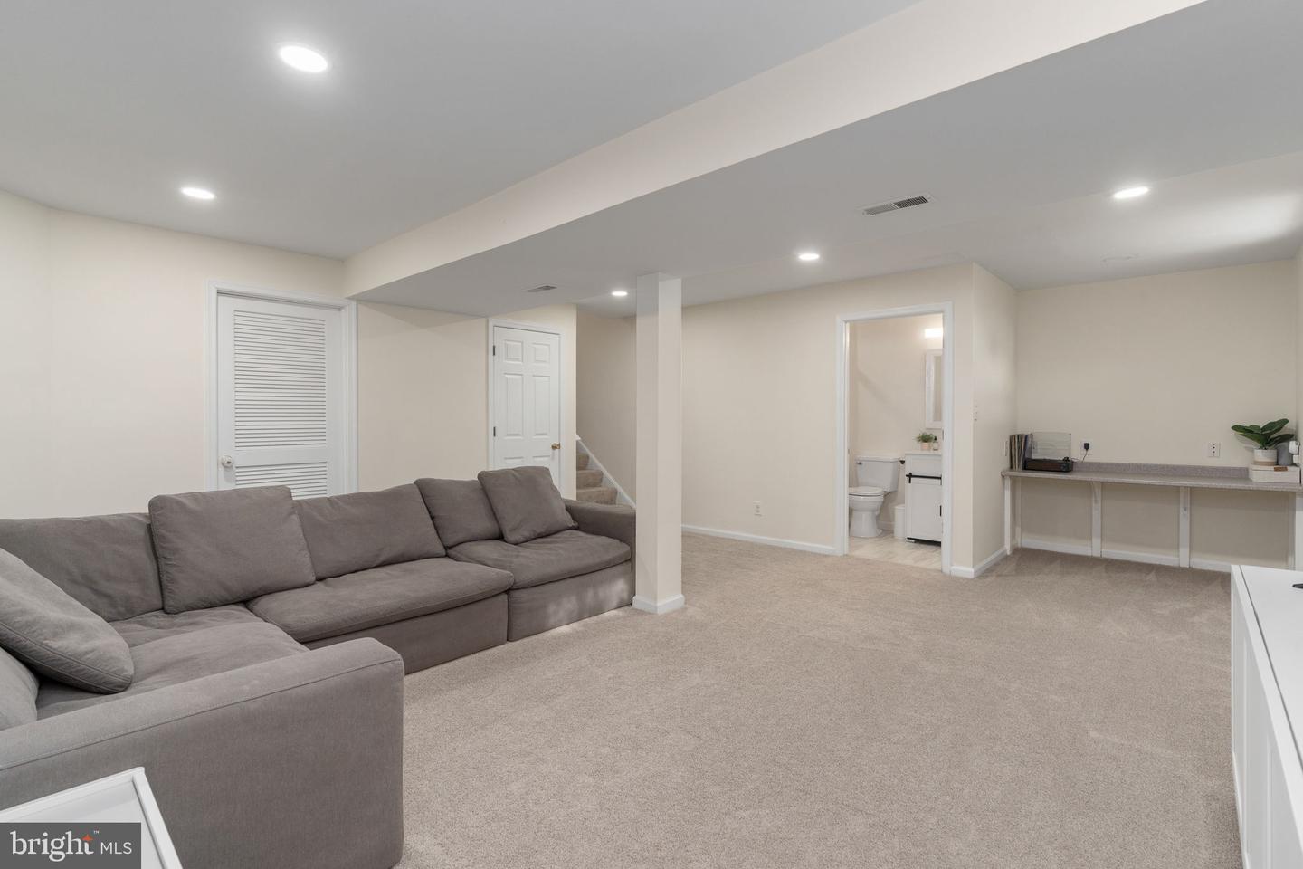 3884 WERTZ DR, WOODBRIDGE, Virginia 22193, 3 Bedrooms Bedrooms, ,3 BathroomsBathrooms,Residential,For sale,3884 WERTZ DR,VAPW2111326 MLS # VAPW2111326 3884 WERTZ DR, WOODBRIDGE, Virginia 22193, 3 Bedrooms Bedrooms, ,3 BathroomsBathrooms,Residential,For sale,3884 WERTZ DR,VAPW2111326 MLS # VAPW2111326