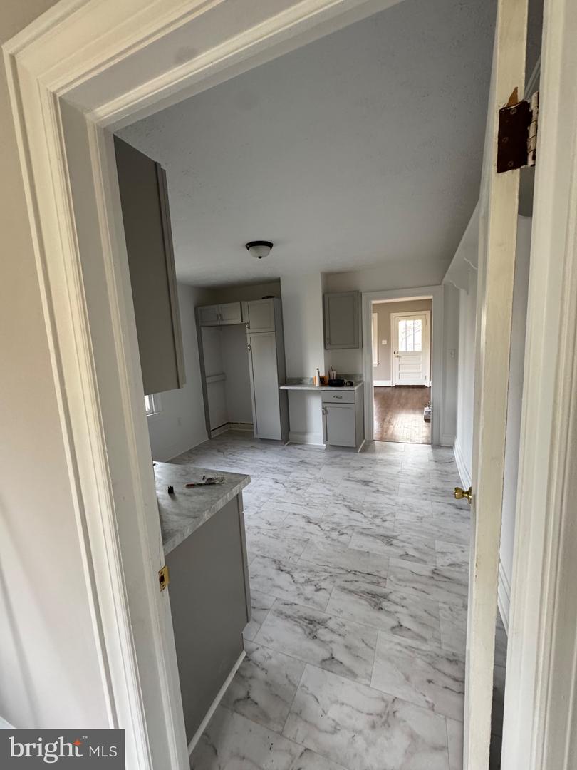 2519 HOCKMAN AVE, WINCHESTER, Virginia 22601, 2 Bedrooms Bedrooms, 3 Rooms Rooms,1 BathroomBathrooms,Residential,For sale,2519 HOCKMAN AVE,VAWI2009854 MLS # VAWI2009854