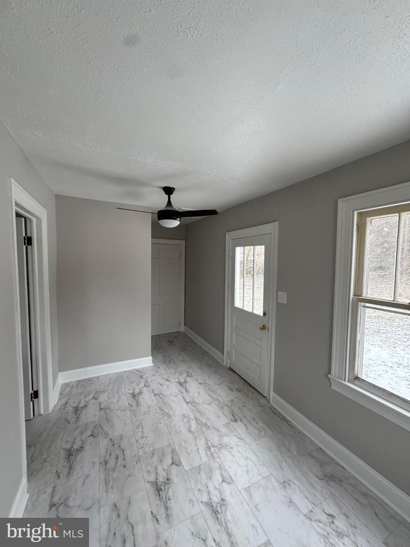 2519 HOCKMAN AVE, WINCHESTER, Virginia 22601, 2 Bedrooms Bedrooms, 3 Rooms Rooms,1 BathroomBathrooms,Residential,For sale,2519 HOCKMAN AVE,VAWI2009854 MLS # VAWI2009854