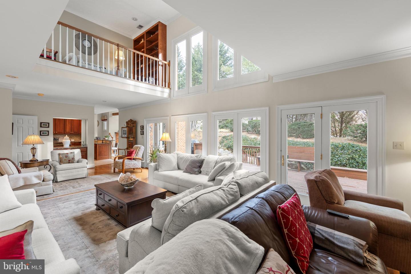 1540 MEADOW BRANCH AVE, WINCHESTER, Virginia 22601, 5 Bedrooms Bedrooms, 10 Rooms Rooms,4 BathroomsBathrooms,Residential,For sale,1540 MEADOW BRANCH AVE,VAWI2009860 MLS # VAWI2009860