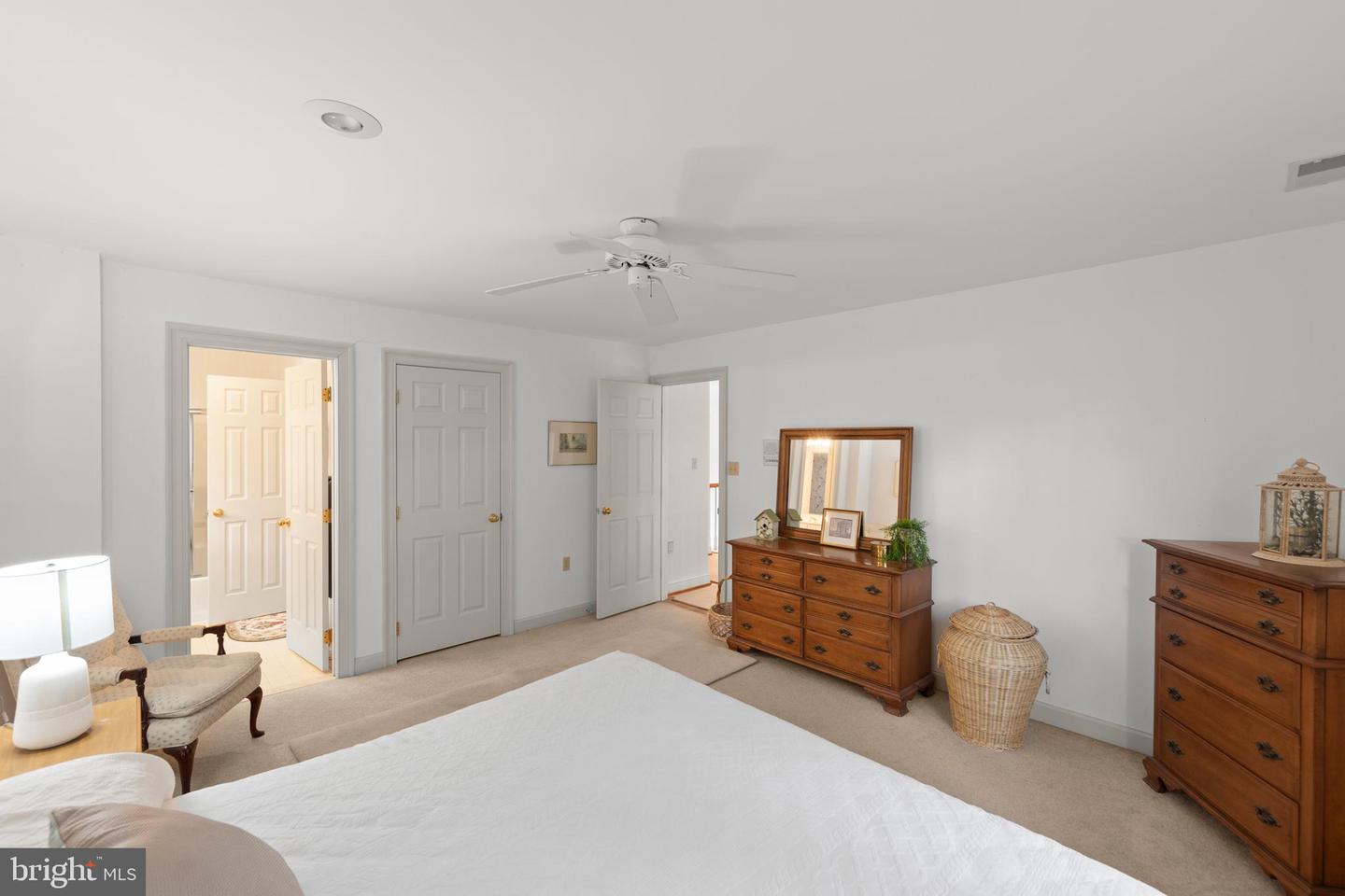 1540 MEADOW BRANCH AVE, WINCHESTER, Virginia 22601, 5 Bedrooms Bedrooms, 10 Rooms Rooms,4 BathroomsBathrooms,Residential,For sale,1540 MEADOW BRANCH AVE,VAWI2009860 MLS # VAWI2009860