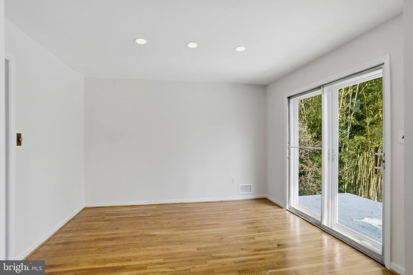 6025 GREELEY BLVD, SPRINGFIELD, Virginia 22152, 5 Bedrooms Bedrooms, ,3 BathroomsBathrooms,Residential,For sale,6025 GREELEY BLVD,VAFX2287880 MLS # VAFX2287880