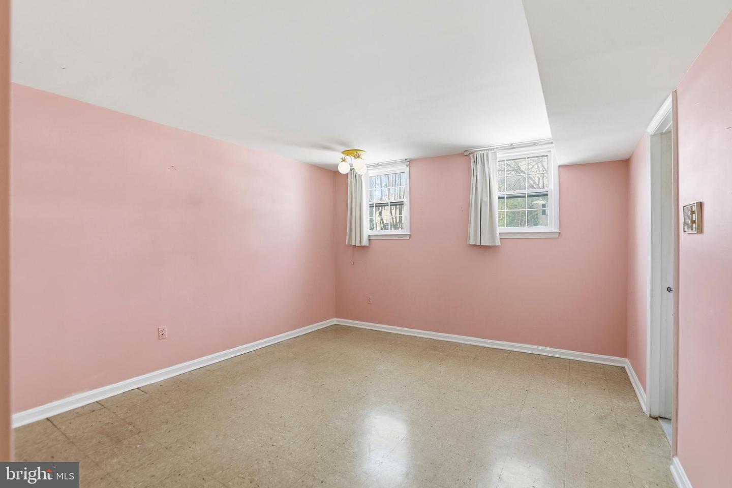 6025 GREELEY BLVD, SPRINGFIELD, Virginia 22152, 5 Bedrooms Bedrooms, ,3 BathroomsBathrooms,Residential,For sale,6025 GREELEY BLVD,VAFX2287880 MLS # VAFX2287880