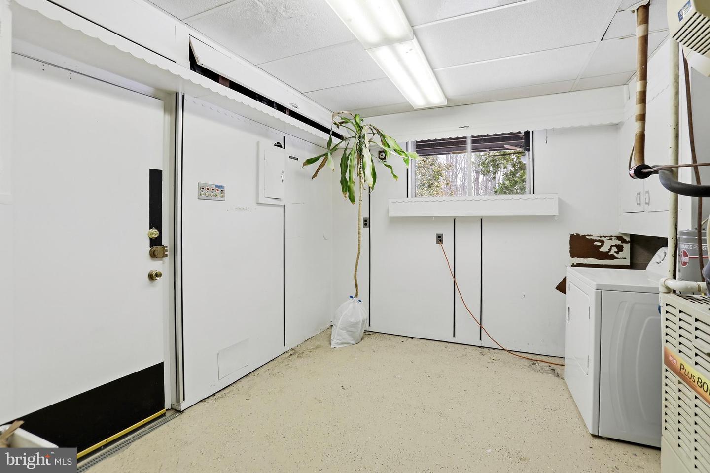 6025 GREELEY BLVD, SPRINGFIELD, Virginia 22152, 5 Bedrooms Bedrooms, ,3 BathroomsBathrooms,Residential,For sale,6025 GREELEY BLVD,VAFX2287880 MLS # VAFX2287880