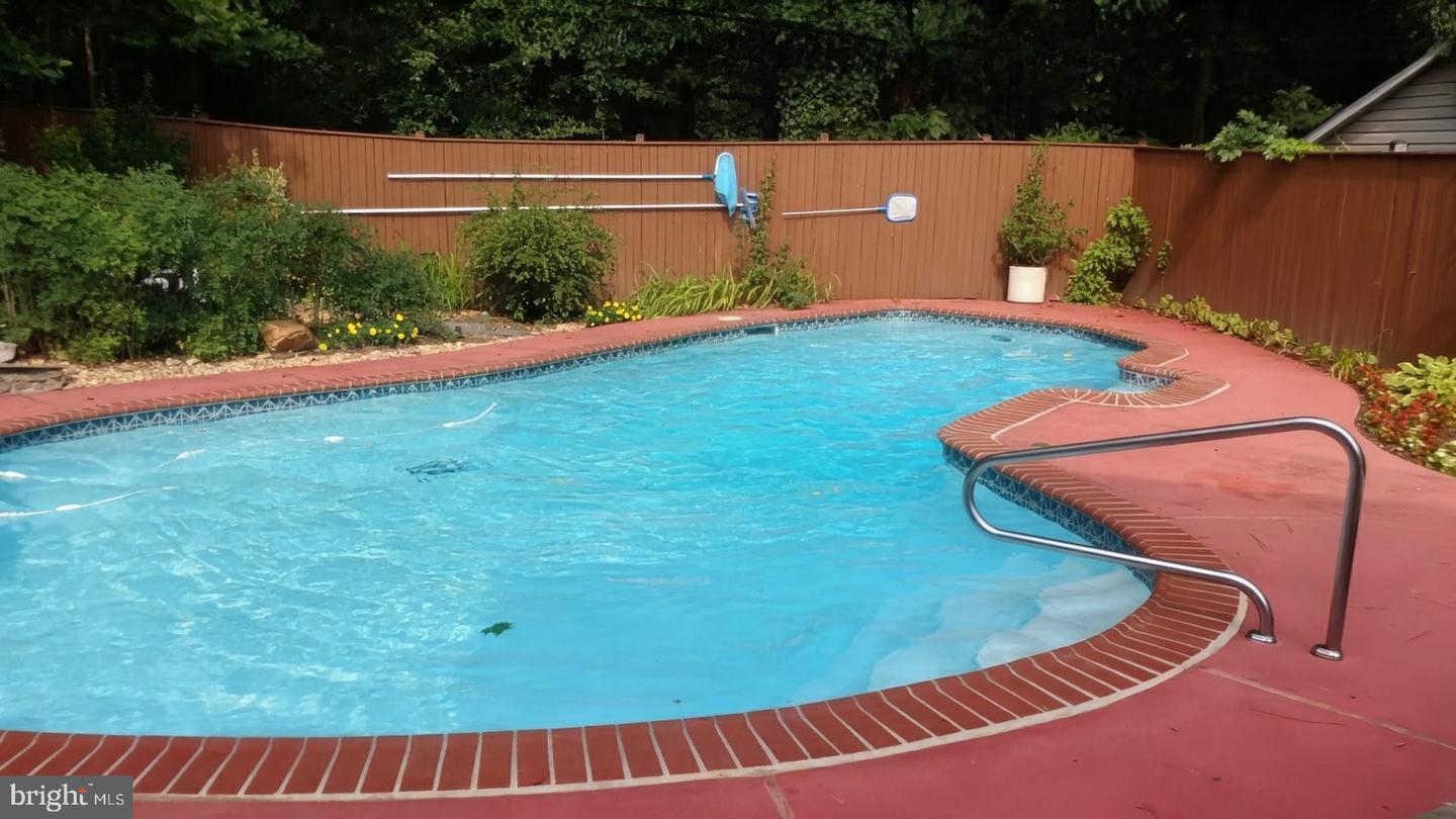 6025 GREELEY BLVD, SPRINGFIELD, Virginia 22152, 5 Bedrooms Bedrooms, ,3 BathroomsBathrooms,Residential,For sale,6025 GREELEY BLVD,VAFX2287880 MLS # VAFX2287880