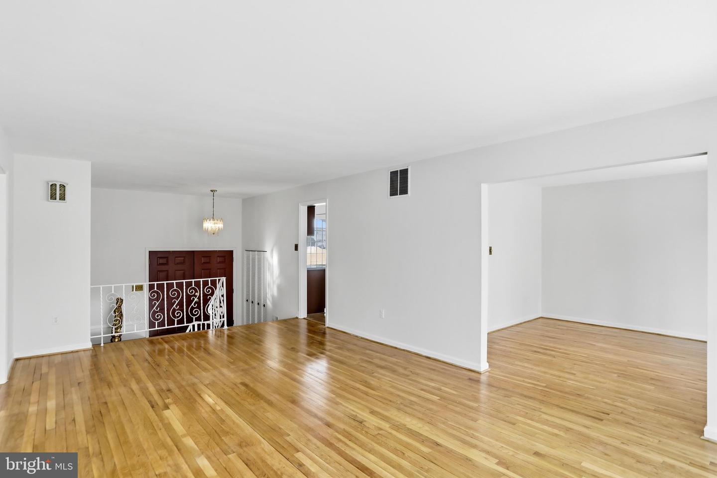 6025 GREELEY BLVD, SPRINGFIELD, Virginia 22152, 5 Bedrooms Bedrooms, ,3 BathroomsBathrooms,Residential,For sale,6025 GREELEY BLVD,VAFX2287880 MLS # VAFX2287880