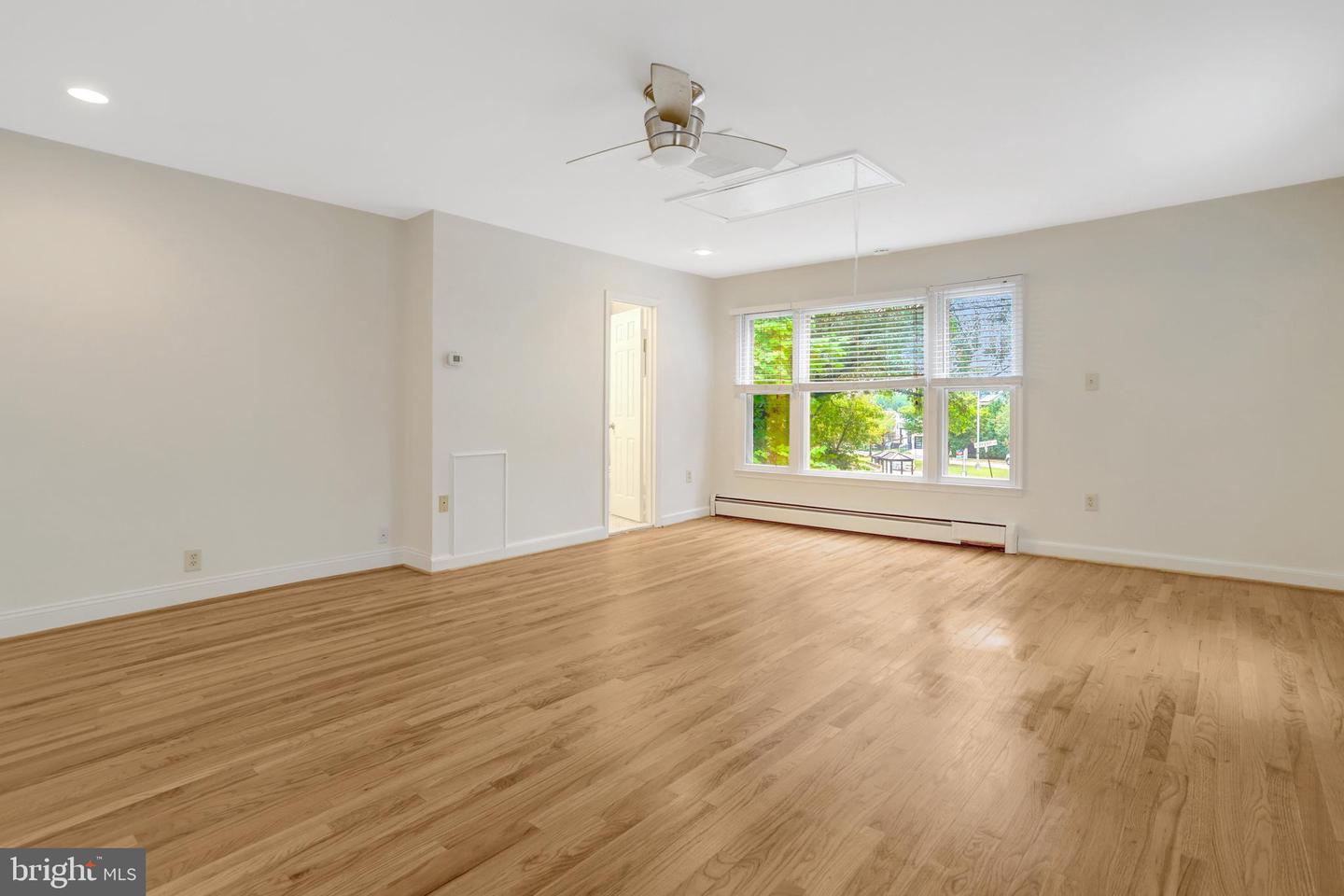 411 N BRYAN ST, ARLINGTON, Virginia 22201, 5 Bedrooms Bedrooms, ,4 BathroomsBathrooms,Residential,For sale,411 N BRYAN ST,VAAR2068242 MLS # VAAR2068242