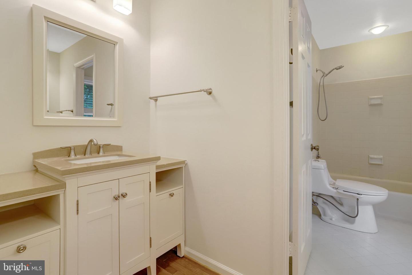 411 N BRYAN ST, ARLINGTON, Virginia 22201, 5 Bedrooms Bedrooms, ,4 BathroomsBathrooms,Residential,For sale,411 N BRYAN ST,VAAR2068242 MLS # VAAR2068242