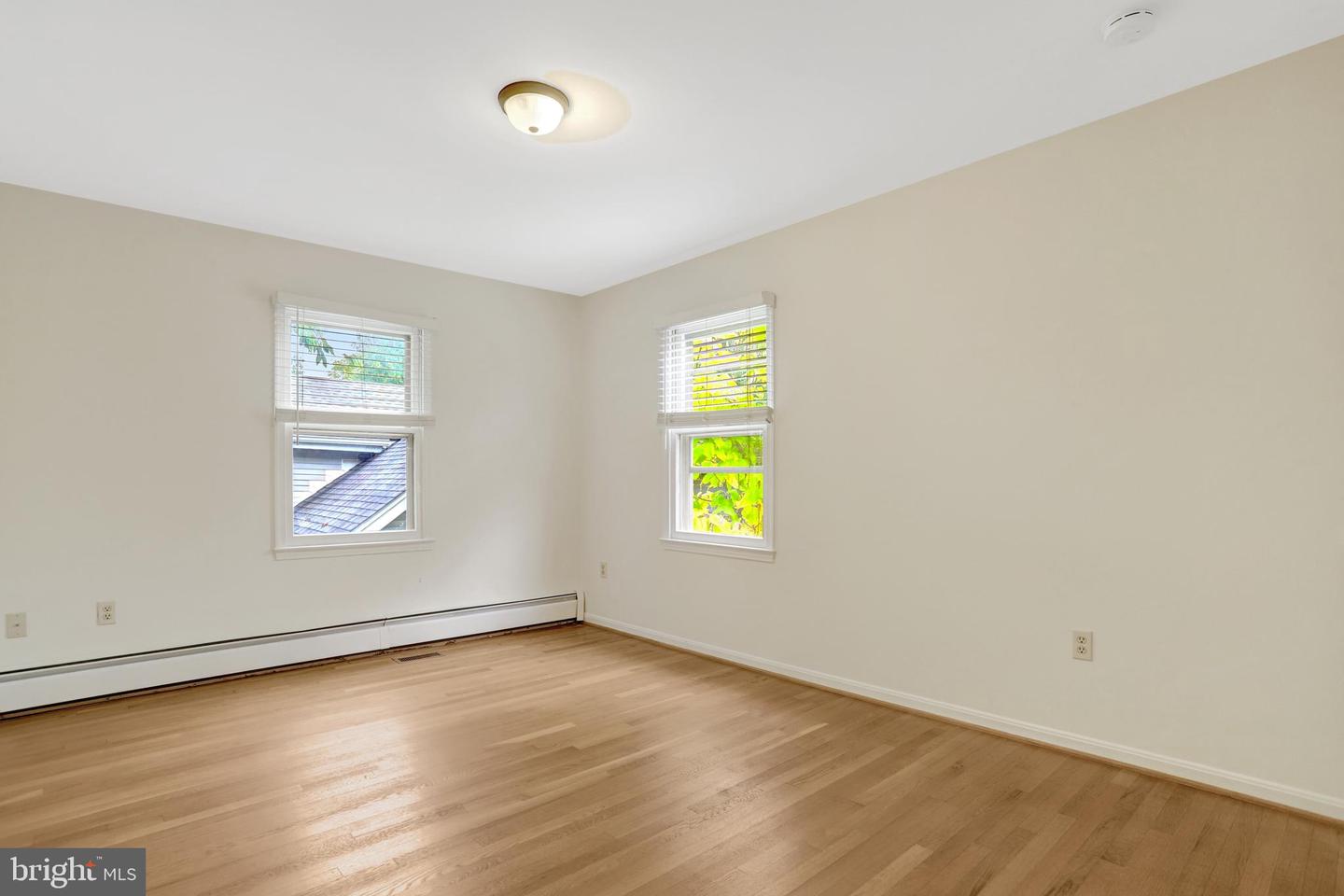 411 N BRYAN ST, ARLINGTON, Virginia 22201, 5 Bedrooms Bedrooms, ,4 BathroomsBathrooms,Residential,For sale,411 N BRYAN ST,VAAR2068242 MLS # VAAR2068242