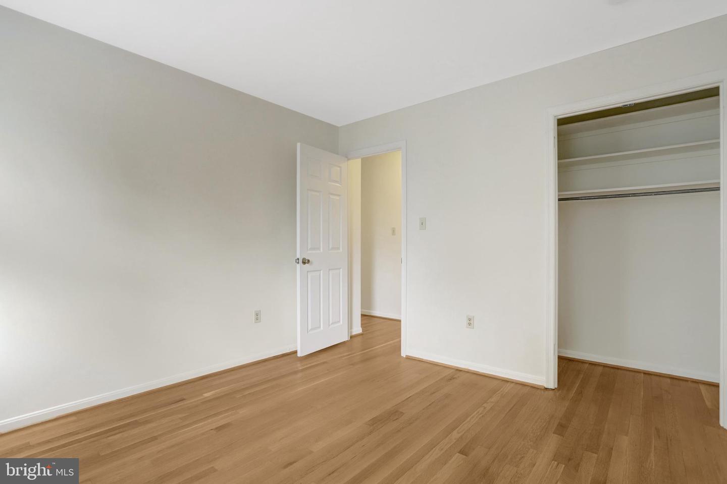 411 N BRYAN ST, ARLINGTON, Virginia 22201, 5 Bedrooms Bedrooms, ,4 BathroomsBathrooms,Residential,For sale,411 N BRYAN ST,VAAR2068242 MLS # VAAR2068242