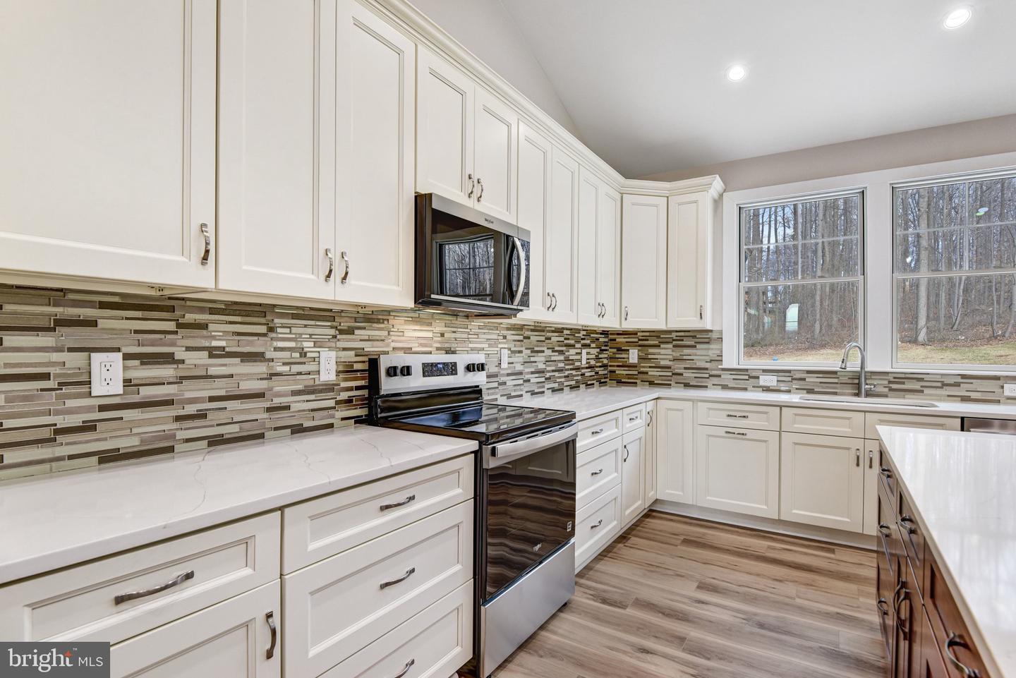 16220 WATERFALL RD, HAYMARKET, Virginia 20169, 4 Bedrooms Bedrooms, ,3 BathroomsBathrooms,Residential,For sale,16220 WATERFALL RD,VAPW2111478 MLS # VAPW2111478