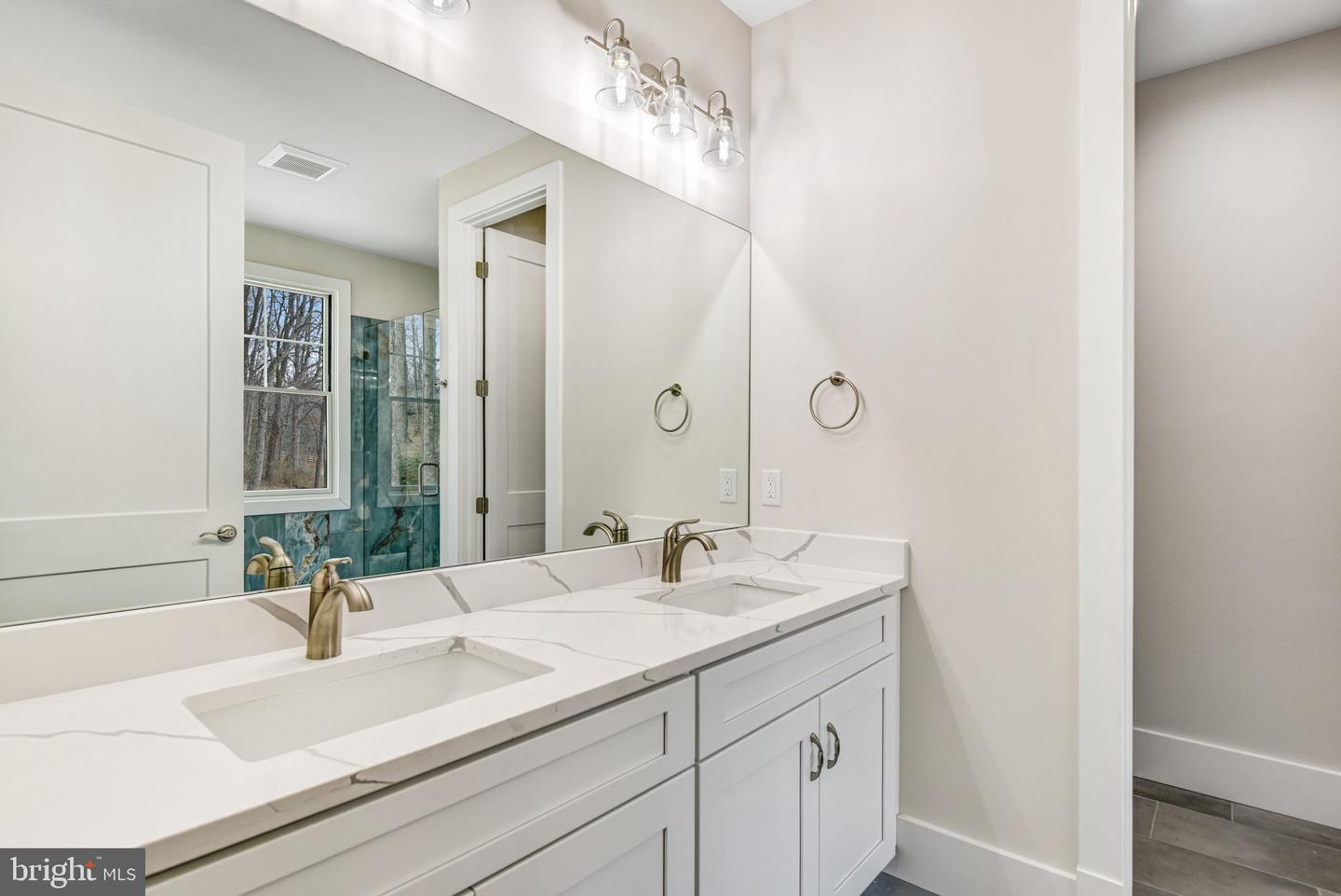 16220 WATERFALL RD, HAYMARKET, Virginia 20169, 4 Bedrooms Bedrooms, ,3 BathroomsBathrooms,Residential,For sale,16220 WATERFALL RD,VAPW2111478 MLS # VAPW2111478