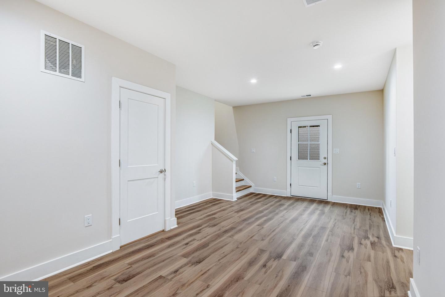 16220 WATERFALL RD, HAYMARKET, Virginia 20169, 4 Bedrooms Bedrooms, ,3 BathroomsBathrooms,Residential,For sale,16220 WATERFALL RD,VAPW2111478 MLS # VAPW2111478