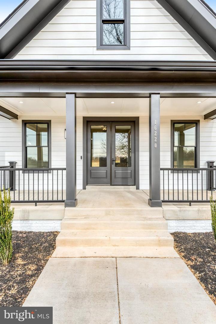 16220 WATERFALL RD, HAYMARKET, Virginia 20169, 4 Bedrooms Bedrooms, ,3 BathroomsBathrooms,Residential,For sale,16220 WATERFALL RD,VAPW2111478 MLS # VAPW2111478