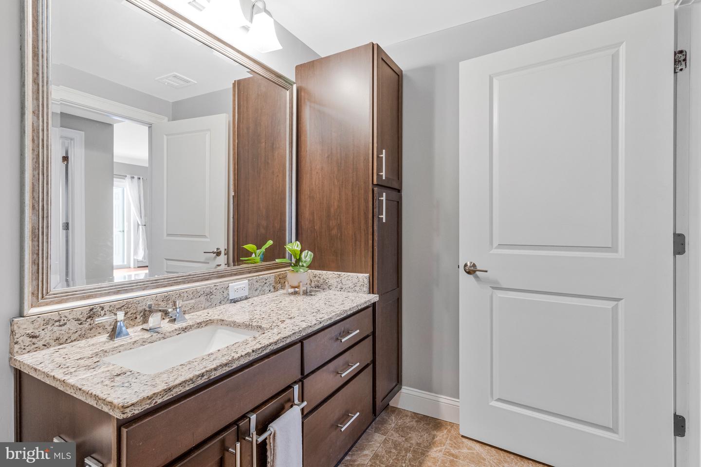 6301 EDSALL RD #504, ALEXANDRIA, Virginia 22312, 1 Bedroom Bedrooms, ,1 BathroomBathrooms,Residential,For sale,6301 EDSALL RD #504,VAFX2288016 MLS # VAFX2288016 6301 EDSALL RD #504, ALEXANDRIA, Virginia 22312, 1 Bedroom Bedrooms, ,1 BathroomBathrooms,Residential,For sale,6301 EDSALL RD #504,VAFX2288016 MLS # VAFX2288016