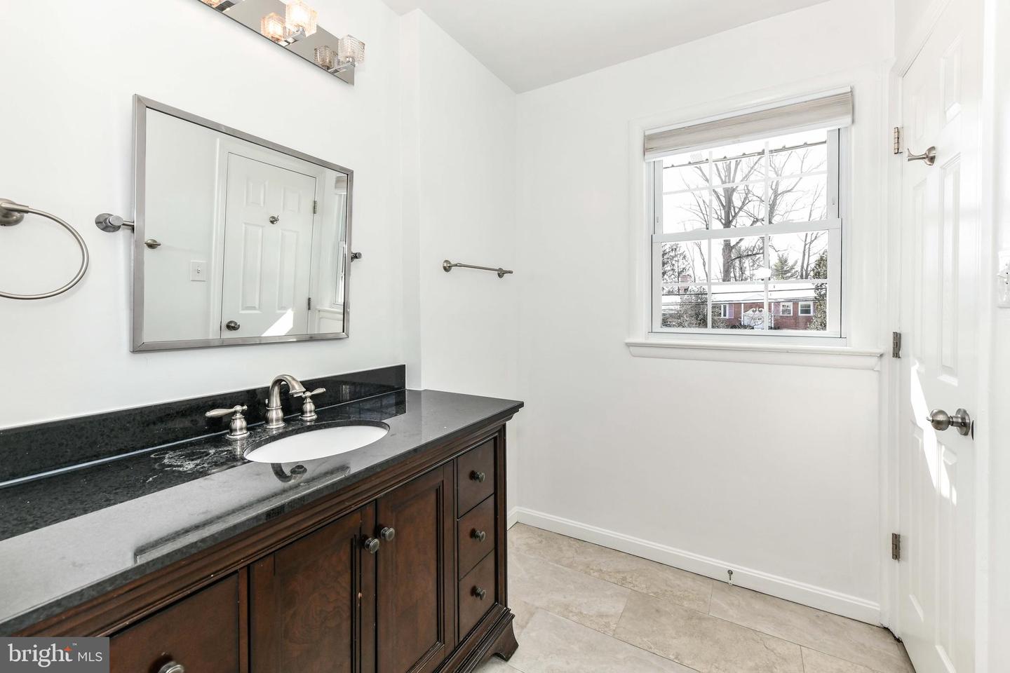 7518 FAIRWOOD LN, FALLS CHURCH, Virginia 22046, 6 Bedrooms Bedrooms, ,3 BathroomsBathrooms,Residential,For sale,7518 FAIRWOOD LN,VAFX2288070 MLS # VAFX2288070