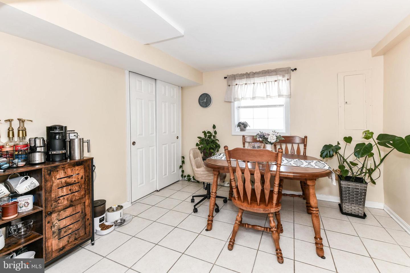 7518 FAIRWOOD LN, FALLS CHURCH, Virginia 22046, 6 Bedrooms Bedrooms, ,3 BathroomsBathrooms,Residential,For sale,7518 FAIRWOOD LN,VAFX2288070 MLS # VAFX2288070