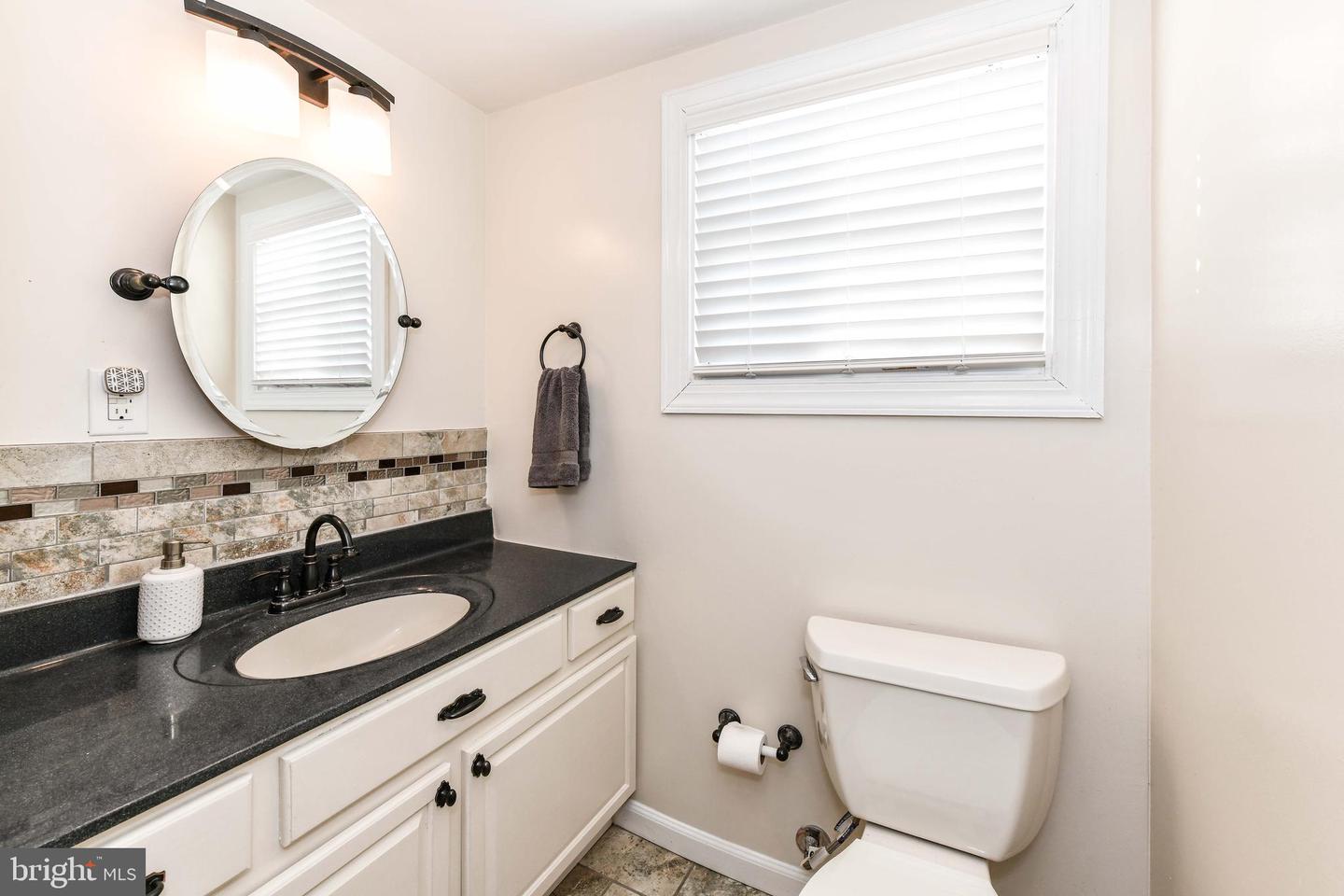 7518 FAIRWOOD LN, FALLS CHURCH, Virginia 22046, 6 Bedrooms Bedrooms, ,3 BathroomsBathrooms,Residential,For sale,7518 FAIRWOOD LN,VAFX2288070 MLS # VAFX2288070